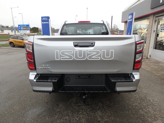 Isuzu D-max 4 of 5