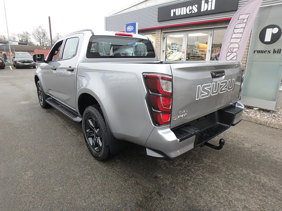 Isuzu D-max 3 of 5