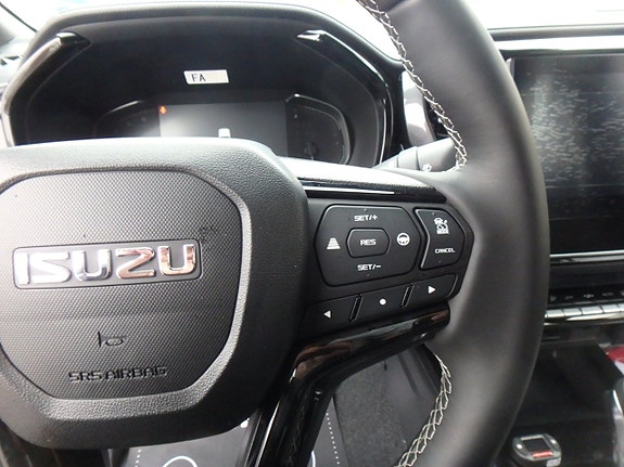 Isuzu D-max 9 of 16