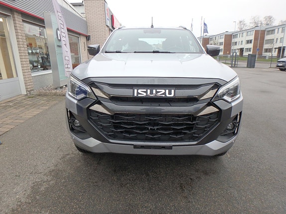 Isuzu D-max 12 of 16