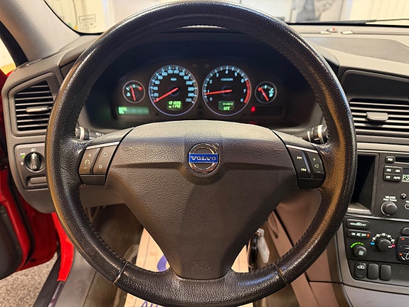 Volvo S60 11 of 18