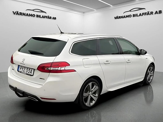 Peugeot 308 SW 4 of 5