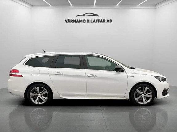 Peugeot 308 SW 5 of 5
