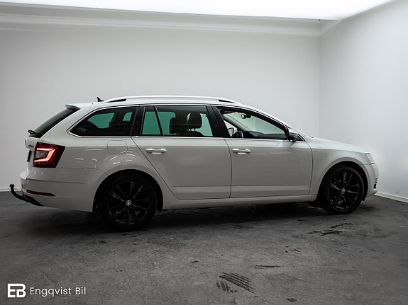 Skoda Octavia 8 of 27