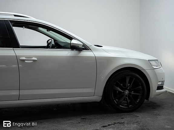 Skoda Octavia 9 of 27