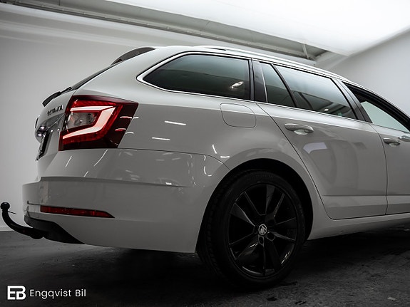 Skoda Octavia 10 of 27