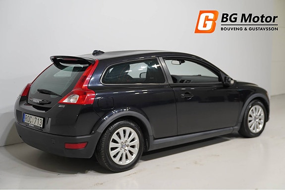 Volvo C30 3 of 5