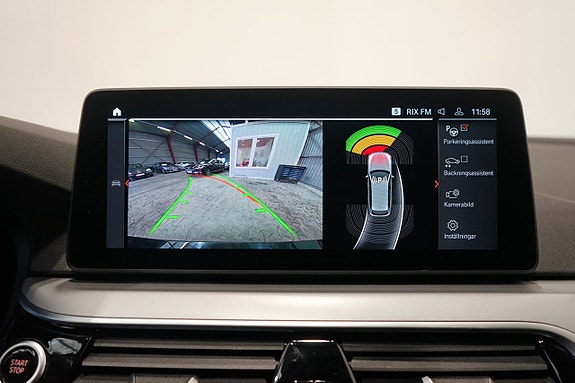 BMW 530e 7 of 16