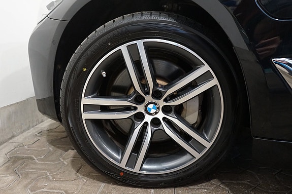 BMW 530e 5 of 16