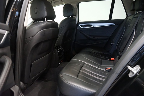 BMW 530e 14 of 16