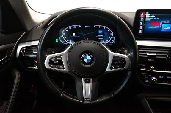 BMW 530e 11 of 16