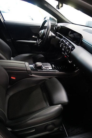 Mercedes-Benz A180 6 of 6