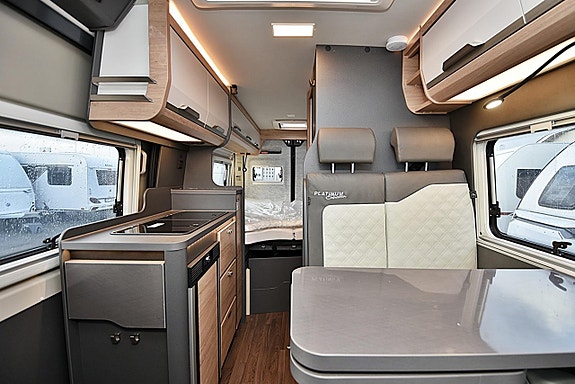 Knaus 600 ME Boxlife Platinum Selection, Långbäddar 8 of 27