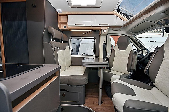 Knaus 600 ME Boxlife Platinum Selection, Långbäddar 9 of 27