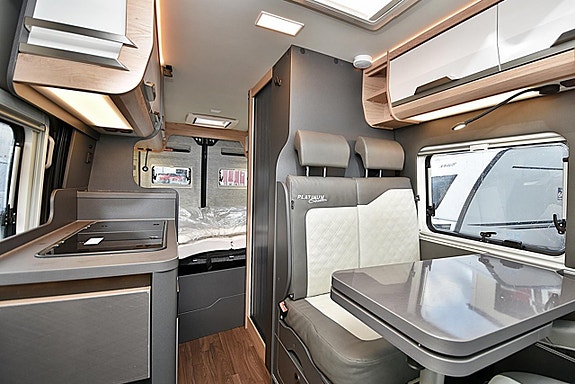 Knaus 600 ME Boxlife Platinum Selection, Långbäddar 8 of 27