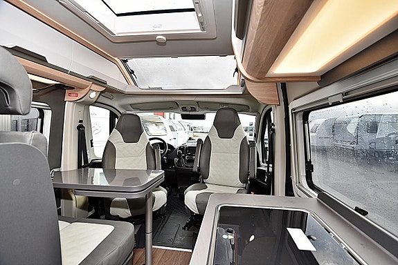Knaus 600 ME Boxlife Platinum Selection, Långbäddar 21 of 27