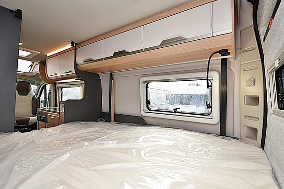 Knaus 600 ME Boxlife Platinum Selection, Långbäddar 18 of 27