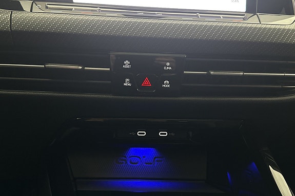 Volkswagen Golf VIII 22 of 30