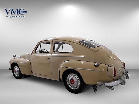 Volvo PV544 2 of 5
