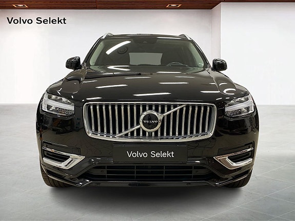 Volvo XC90 8 of 14