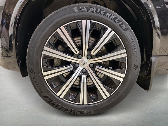 Volvo XC90 9 of 14