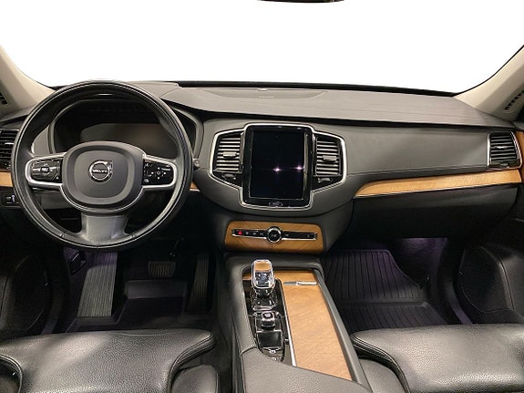 Volvo XC90 5 of 14