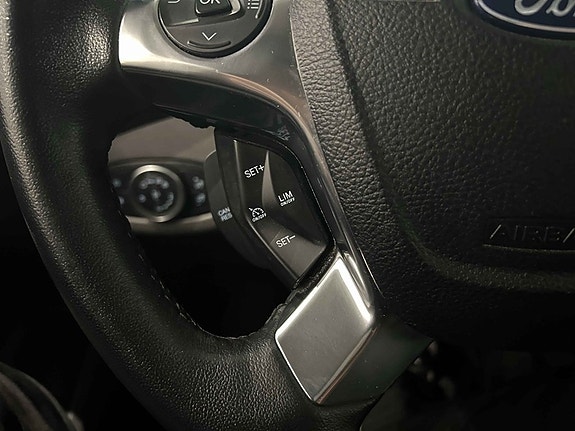 Ford Transit Connect 9 of 11