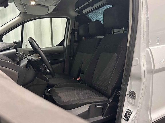 Ford Transit Connect 6 of 11
