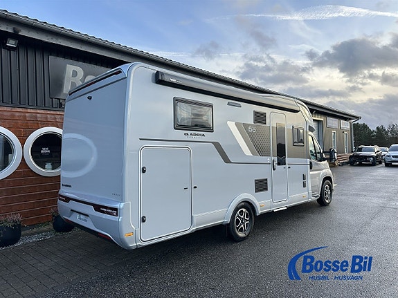 Adria Coral 670 DL 60Y *JUBILEUMSMODELL* 6 of 19