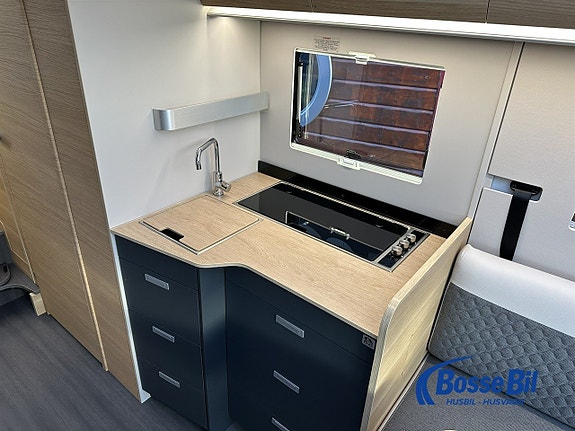 Adria Coral 670 DL 60Y *JUBILEUMSMODELL* 10 of 19