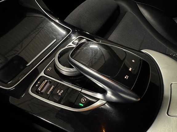 Mercedes-Benz C220 14 of 25