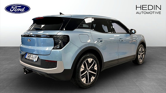 Ford Explorer 2 of 12