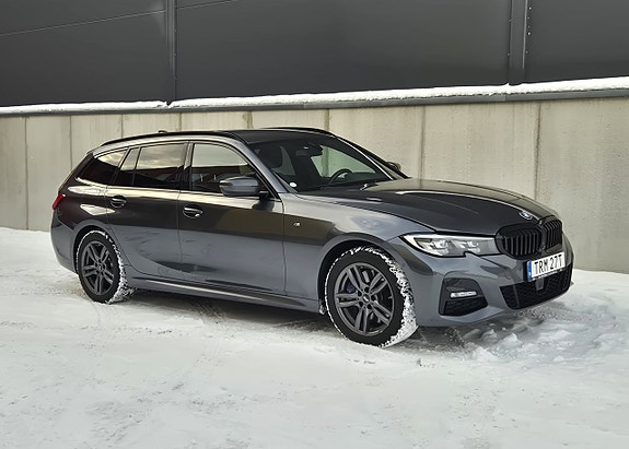 BMW 330e