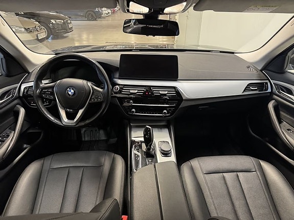 BMW 530e 7 of 9