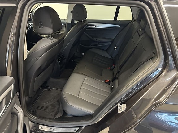 BMW 530e 6 of 9
