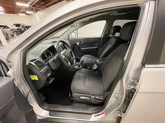 Chevrolet Captiva 4 of 5