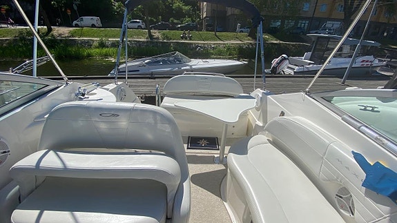 Maxum 2400 SE / Mercruiser 5,0 mpi - 07 2 of 5