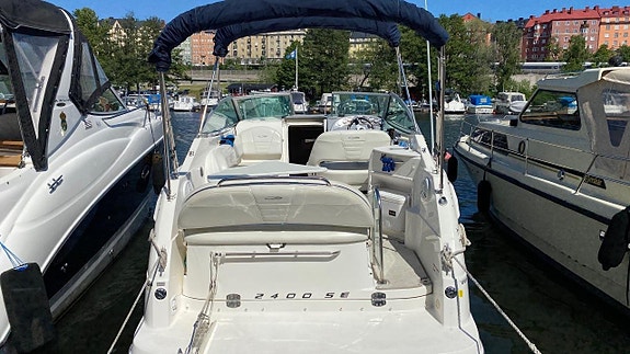 Maxum 2400 SE / Mercruiser 5,0 mpi - 07 3 of 5