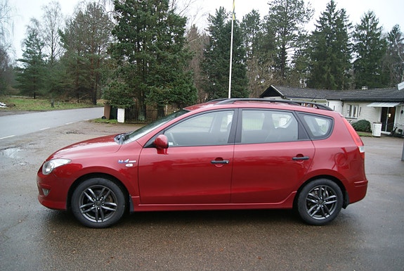 Hyundai i30 2 of 19