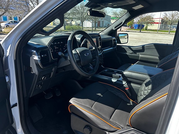 Ford F-150 13 of 19
