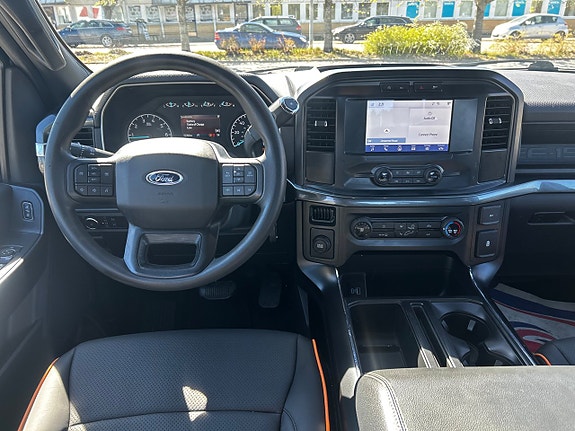 Ford F-150 14 of 19