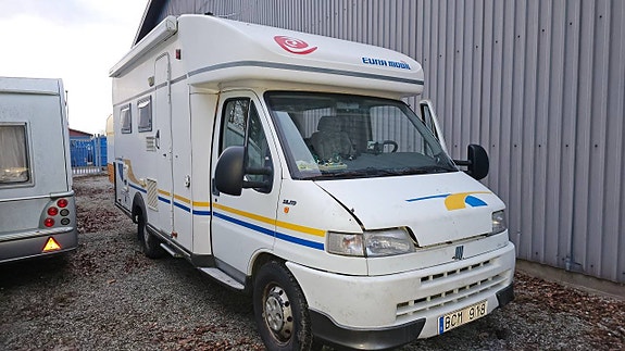 Fiat ducato euramobil 612 dubbelsäng.  Defekt gds 2002