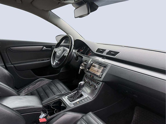 Volkswagen Passat 20 of 21