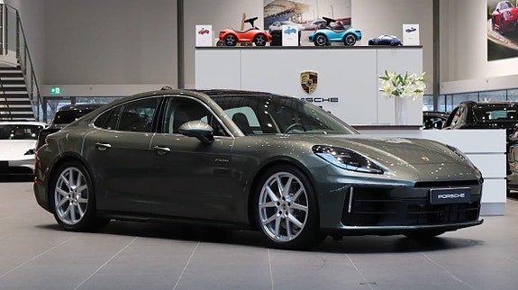 Porsche Panamera 4