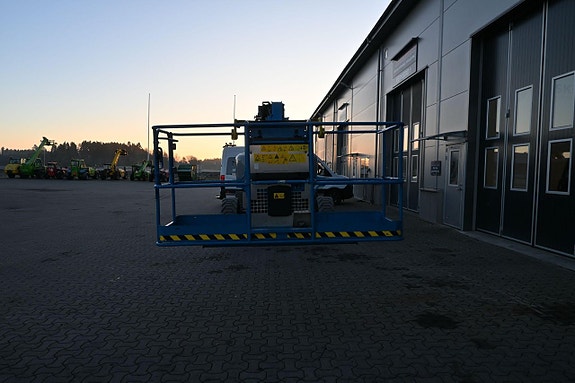 Genie S80J 8 of 30
