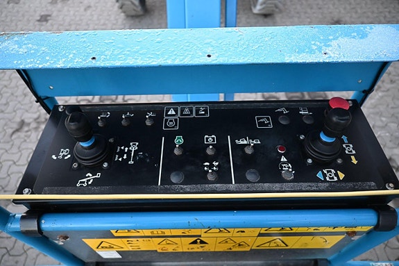 Genie S80J 11 of 30