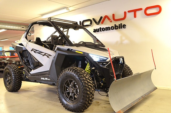 Polaris RZR XP PRO  Turbo 181HP Plog Nyservad Vägreg Moms