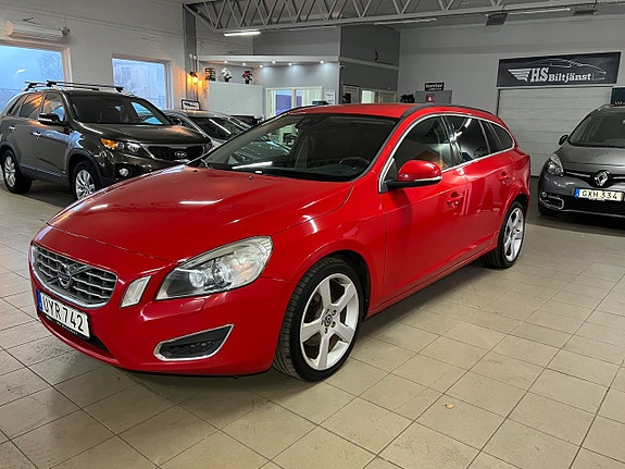 Volvo V60 3 of 14