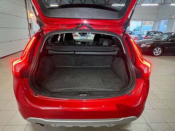Volvo V60 11 of 14