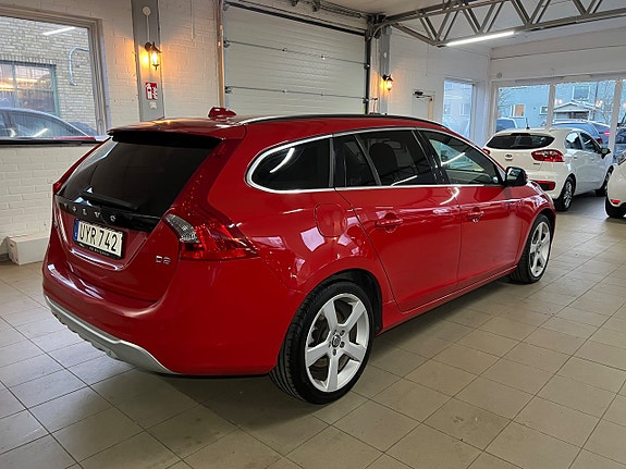 Volvo V60 7 of 14